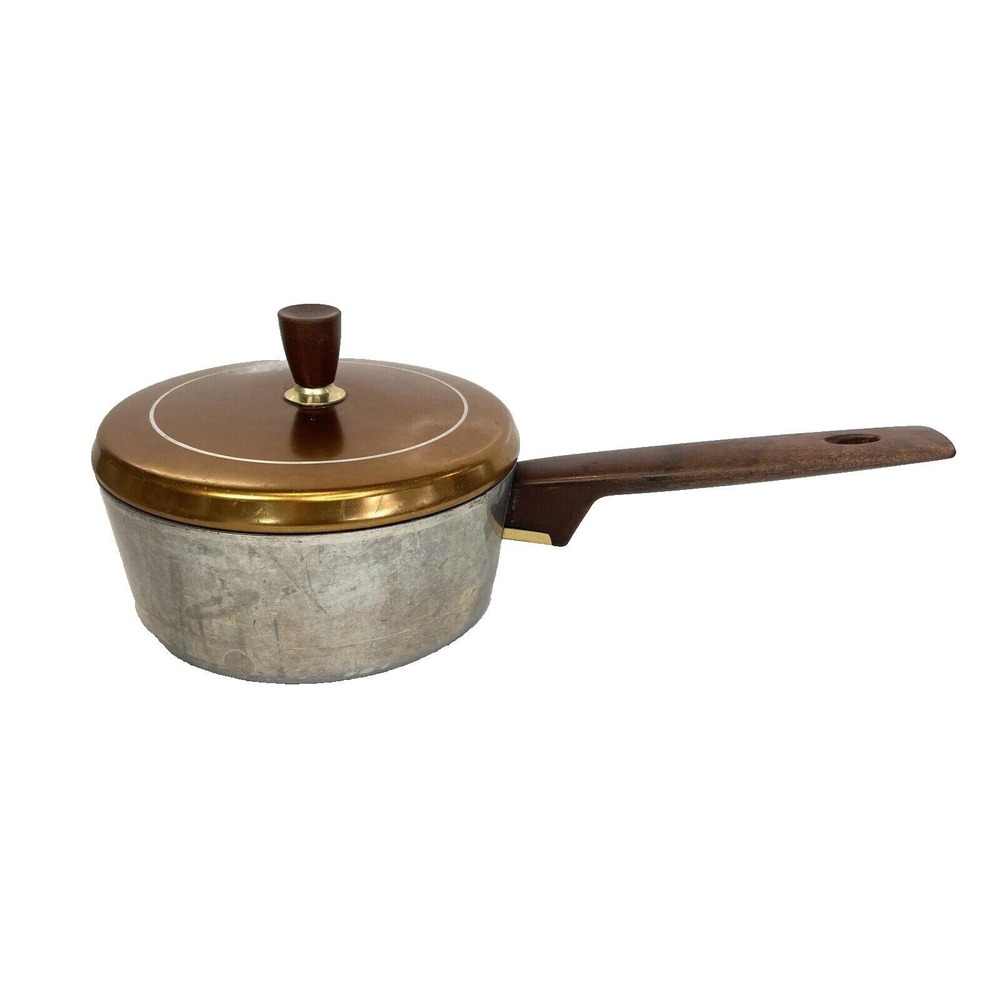 Vintage Regal Ware Quality Aluminum 6" Sauce Pot Copper Colored Lid‎ Wood Handle